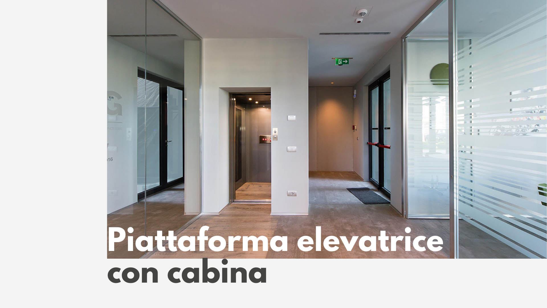 piattaforma elevatrice con cabina